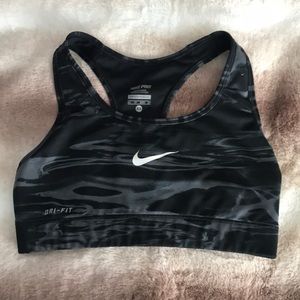 Nike Pro Sports Bra